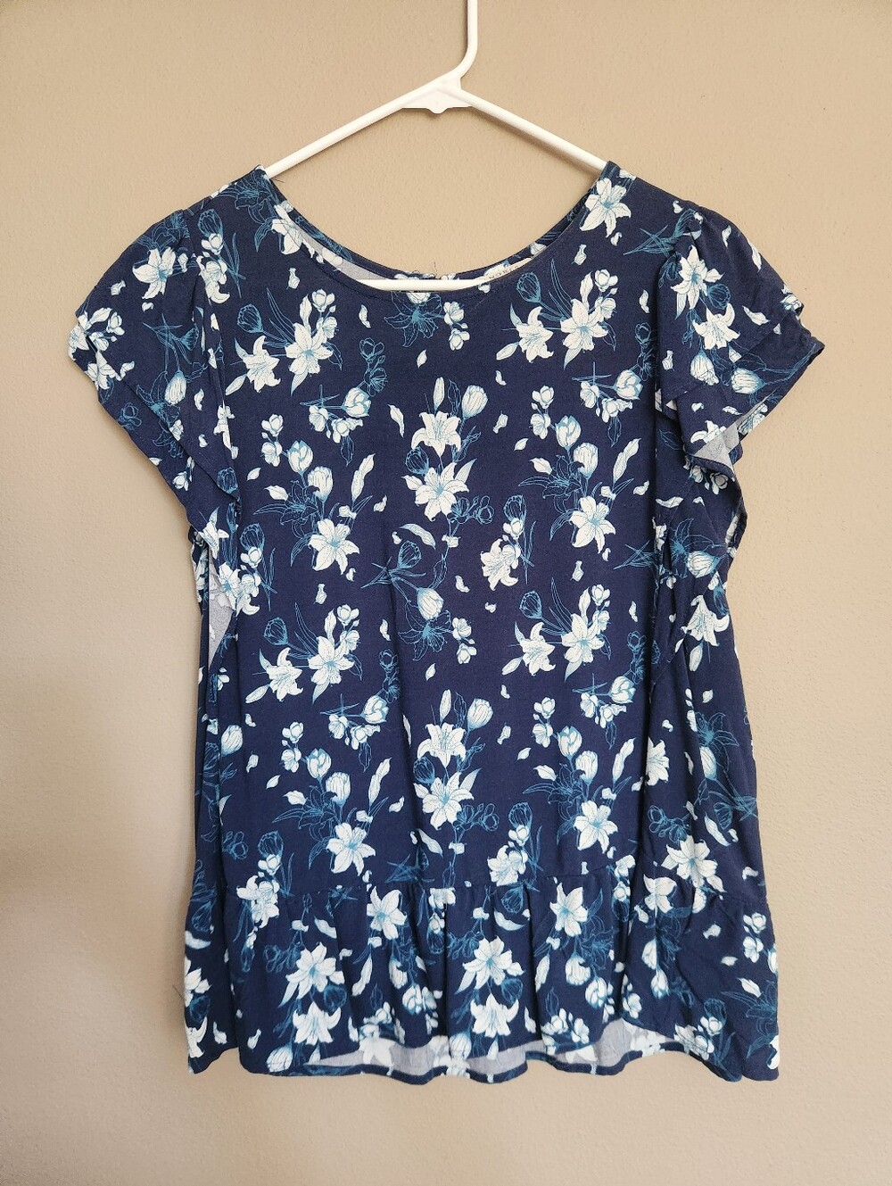 Angels Blue Floral Casual Top Blouse Size Small